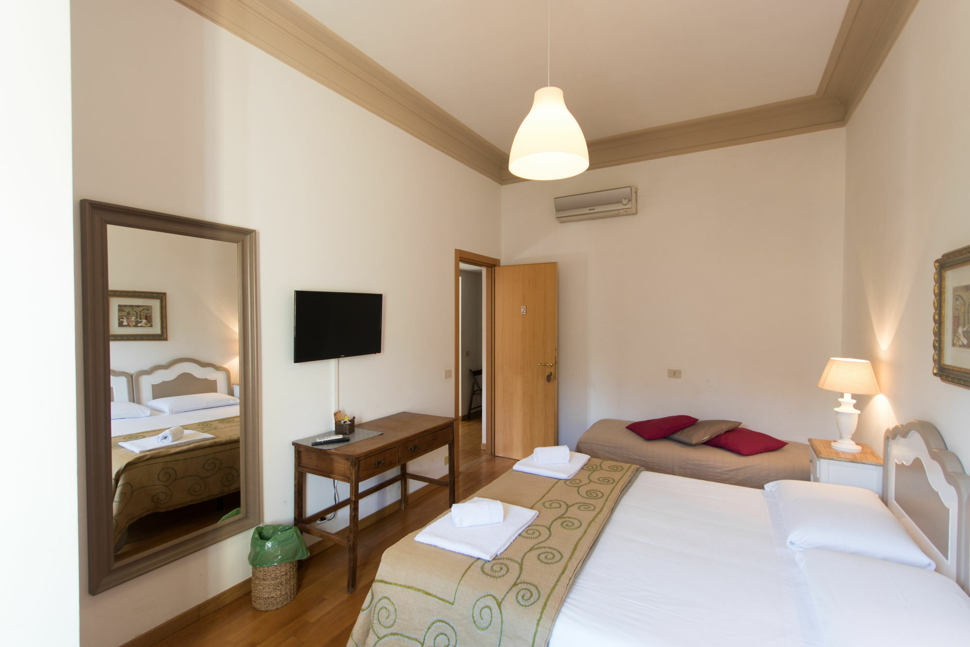 Le Suites Di Tevere Home Rom Exterior foto